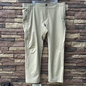 HI-TEC Men's Cross Functional Performance Relaxed Fit Pant Size 38W x 30L Beige